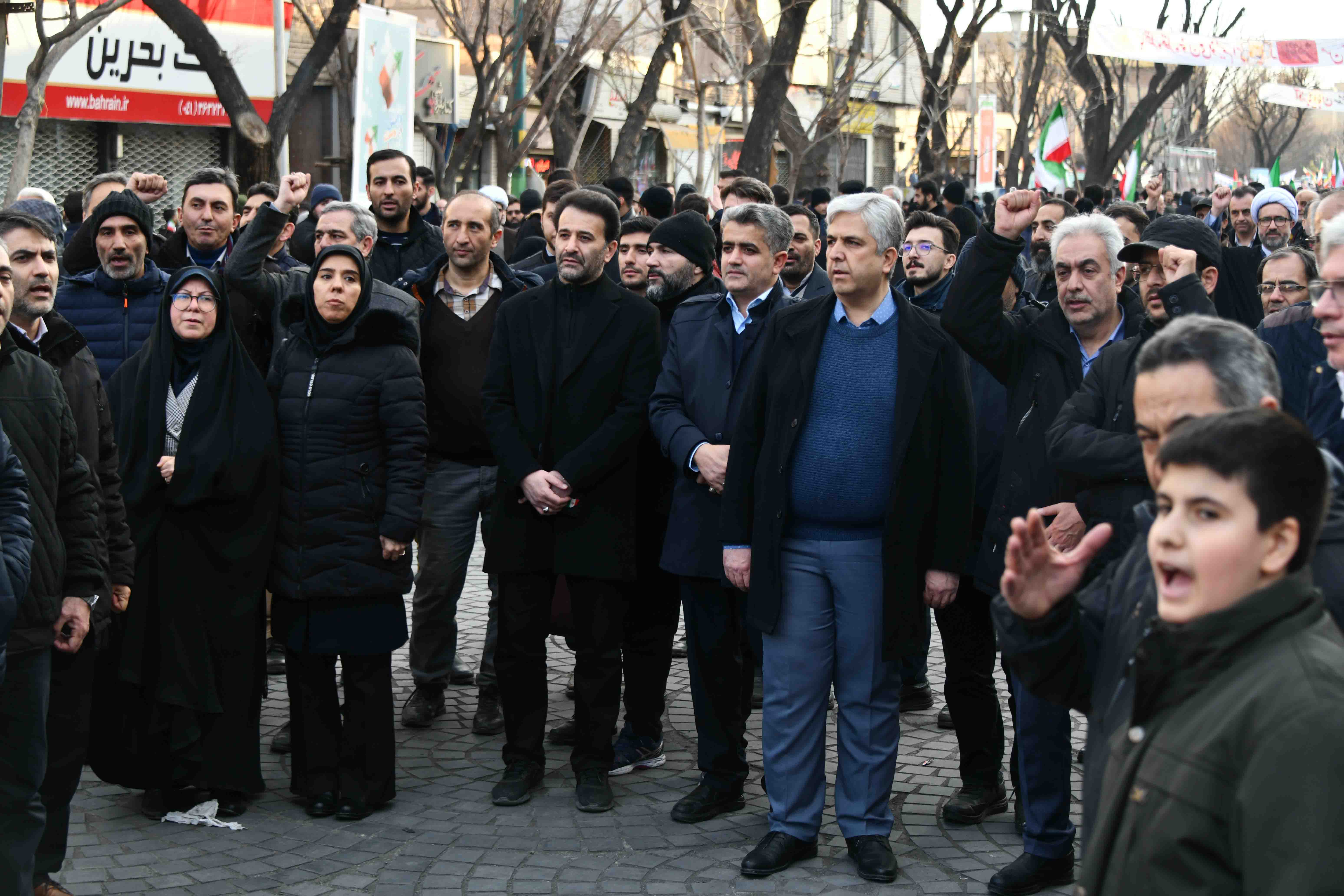 پالایشگاه تبریز؛ همصدا با مردم ولایت‌مدار در محکومیت تروریسم و دفاع از امنیت